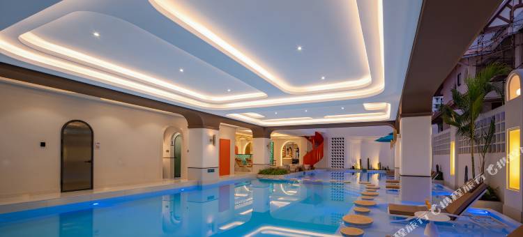 艾汀堡温泉酒店(西双版纳景洪告庄西双景星光夜市店)图片