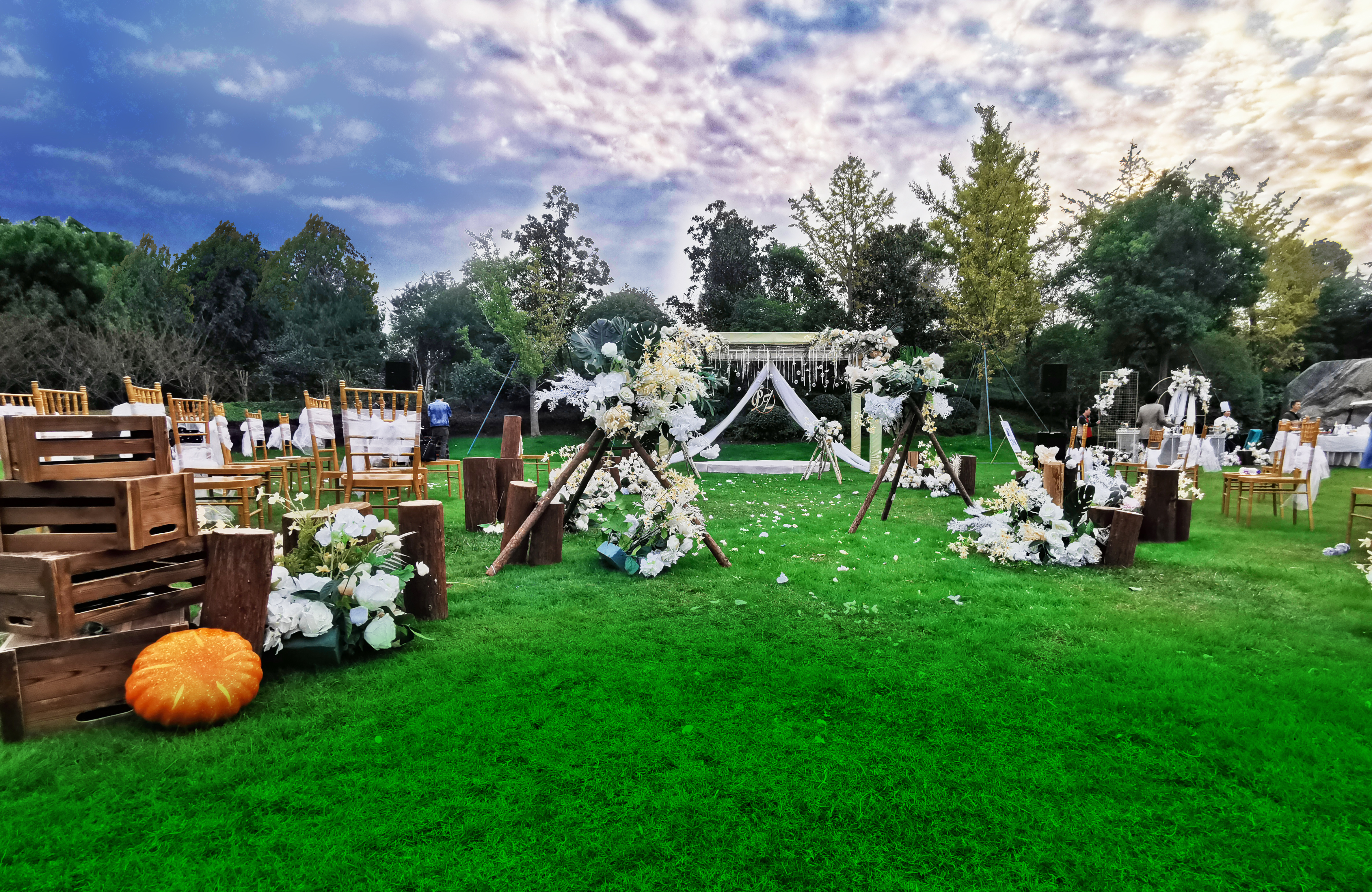 Grand New Century Hotel Zhejiang Radio & TVOver view