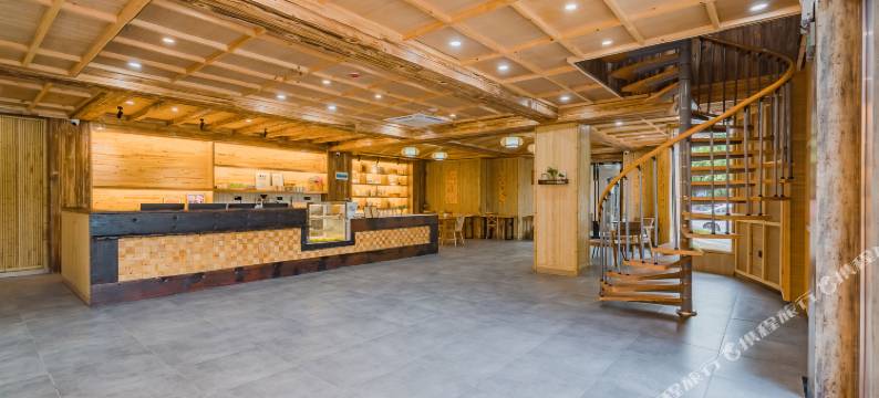 惠州杏瓦舍民宿(天益城陈江南站店)图片