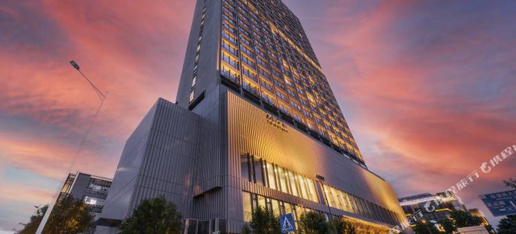 铂斯登行政公寓(深圳坂田地铁站坂田万科广场店)图片