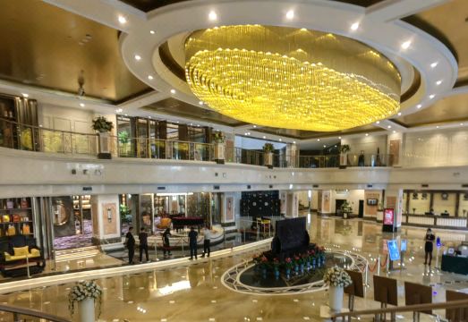 海城万奕酒店外景图