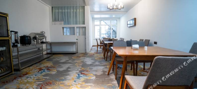 铭江悦温泉酒店(丹东鸭绿江江畔安东老街店)图片