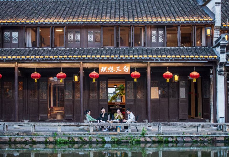 南浔理想三旬民宿外景图