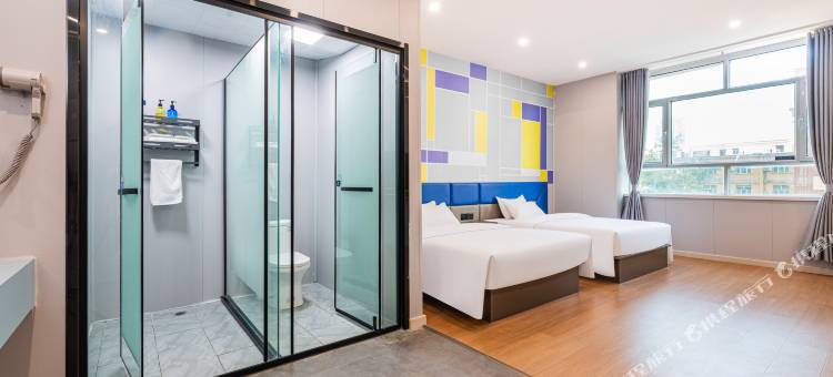 7天酒店(石河子国贸步行街店)图片