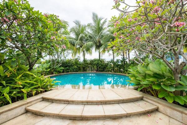 Straits Quay Marina Suites Penang Over view