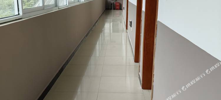 贡山逸景酒店(独龙江店)图片