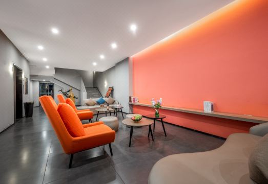 Xishang Hotel (Chengdu Yipin World Yihan Road East Subway Station) Hotel Overview