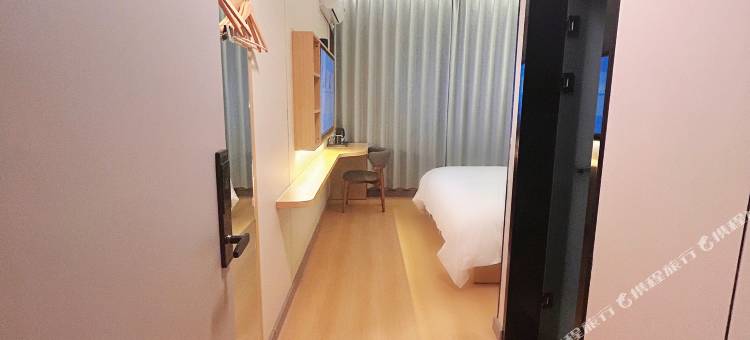Z·Hotel酒店(离石西崖底小学店)图片