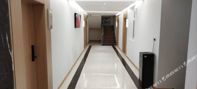 v酒店(长安大学城何家营地铁站店)图片