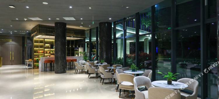 月季花园酒店(南阳院士小镇姜营机场店)图片