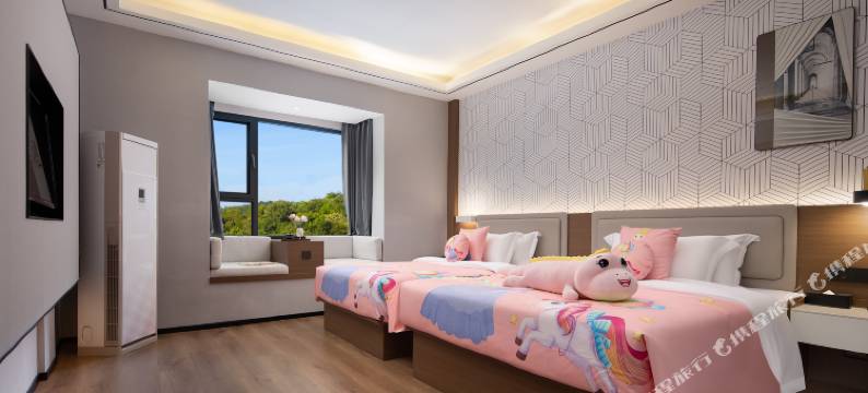 张家界莫林锦尚酒店(武陵源国家森林公园标志门店)图片