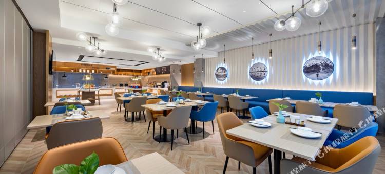 凯里亚德酒店(保定东站河北大学新校区店)图片