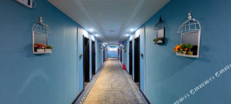 印象假日酒店(焦作火车站高铁站店)图片