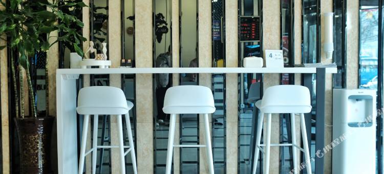 吉泰酒店(平凉盘旋路汽车东站店)图片