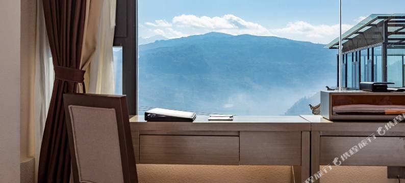 元阳梯田玫瑰酒庄假日酒店图片