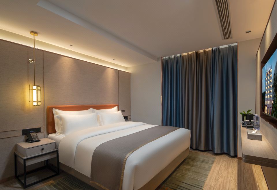 Hotel Overview