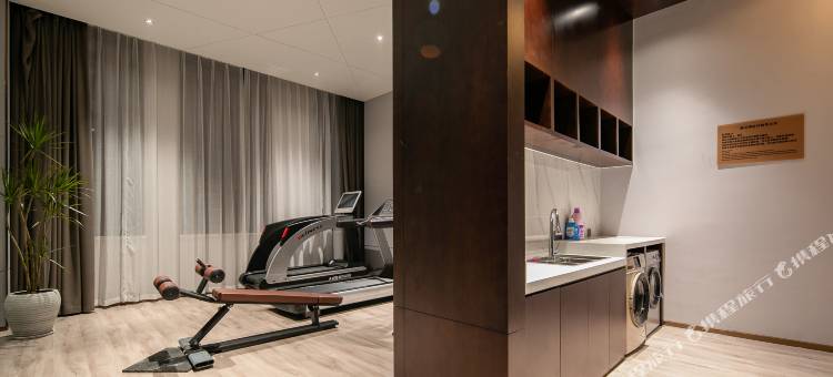 长沙岳麓顾奈丽呈酒店(观沙岭地铁站店)图片