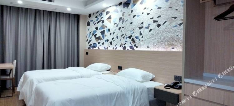 安义铂岸酒店图片