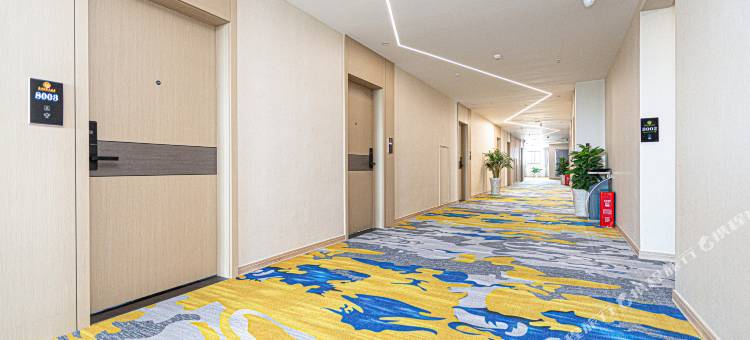 富顺釜江财富大酒店(沿滩高铁站店)图片