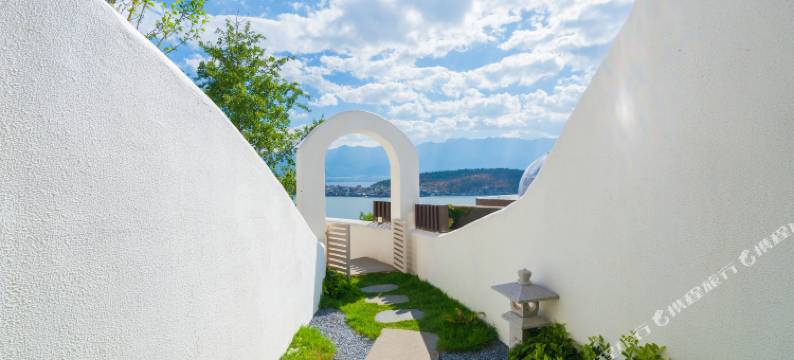 海十八·烟云海景度假酒店(大理洱海圣托里尼店)图片