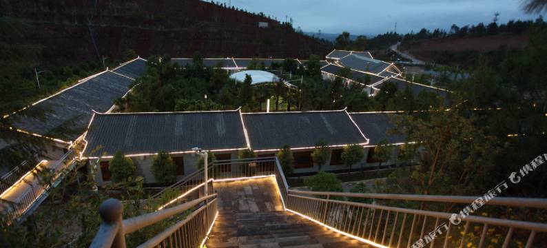 南华德茂森林温泉度假酒店图片