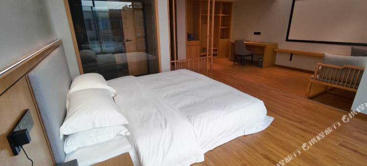 大余西华山酒店图片