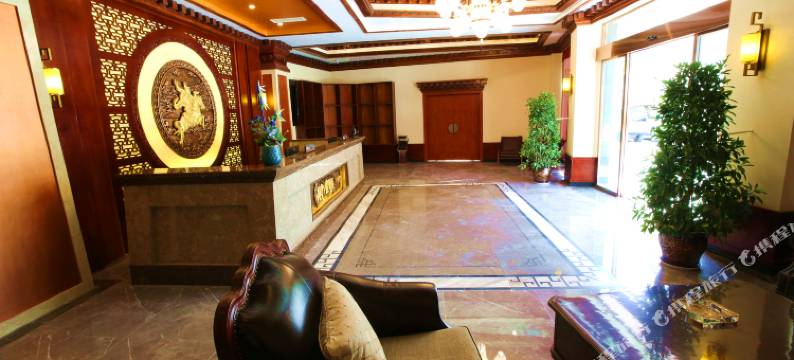 马尔康烁郎酒店图片