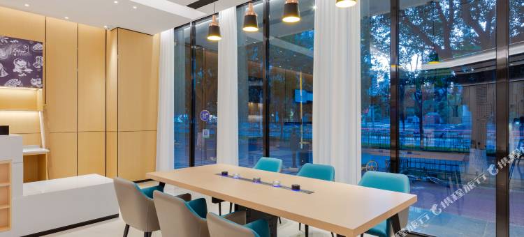 城市便捷酒店(武汉八大家和平公园地铁站店)图片