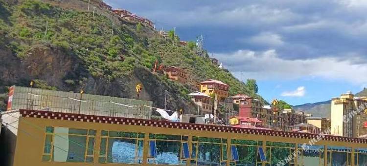 新龙腾智孔萨酒店图片