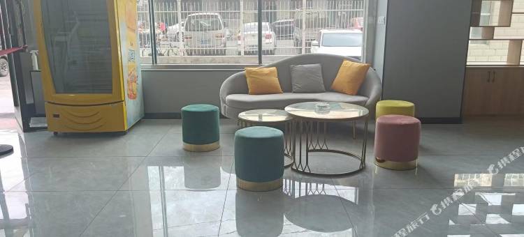 7天连锁酒店(乌鲁木齐延安路新疆大学店)图片