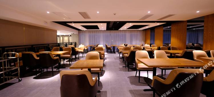 韶山云驿酒店(青年塑像公园店)图片