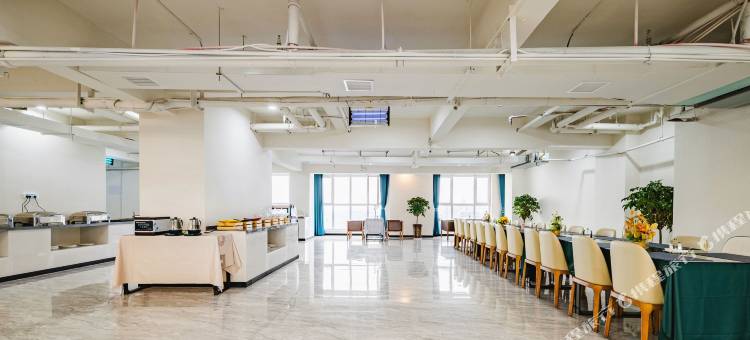 龙居·香榭里舍酒店(濮阳东高铁站店)图片