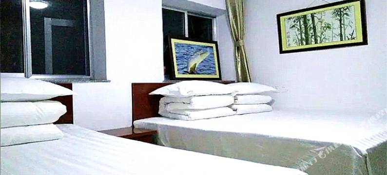 荣成渔舟唱晚海草房客栈图片