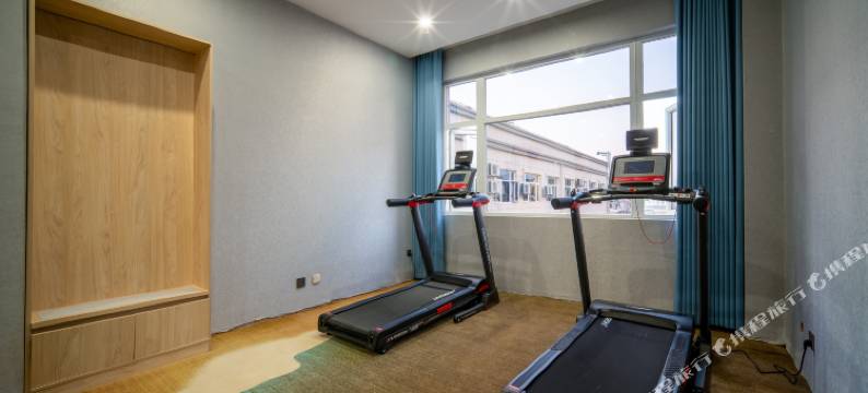 泸西曼舟智享酒店图片