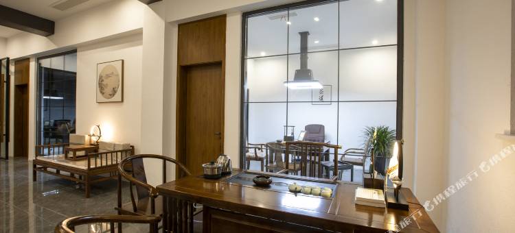 乐山雅·民宿(嘉兴路美食街店)图片