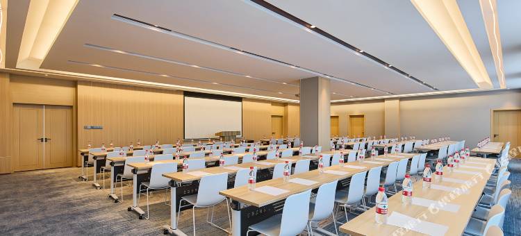 白玉兰酒店(唐山玉田店)图片