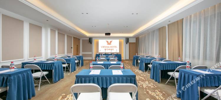 维也纳酒店(甘孜巴塘318国道店)图片