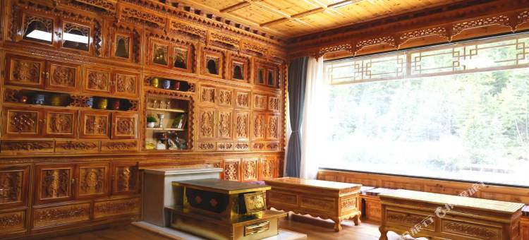 山居隐世私宿(九寨沟景区诺日朗服务中心店)图片