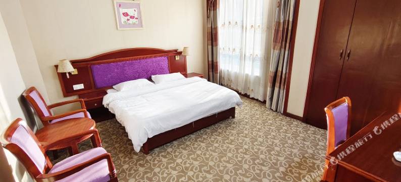 德保永恒商务酒店图片