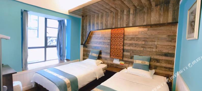 北纬29°客栈(张家界天门山索道店)图片