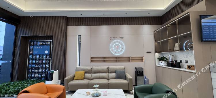 亚悦酒店(野三关乾峰广场店)图片