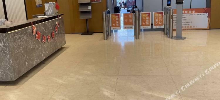 鹿隐.LOFT影院公寓(南昌西站礼庄山地铁站店)图片