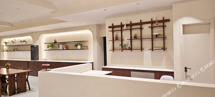 尼勒克梦中小院(蜜蜂小镇店)图片