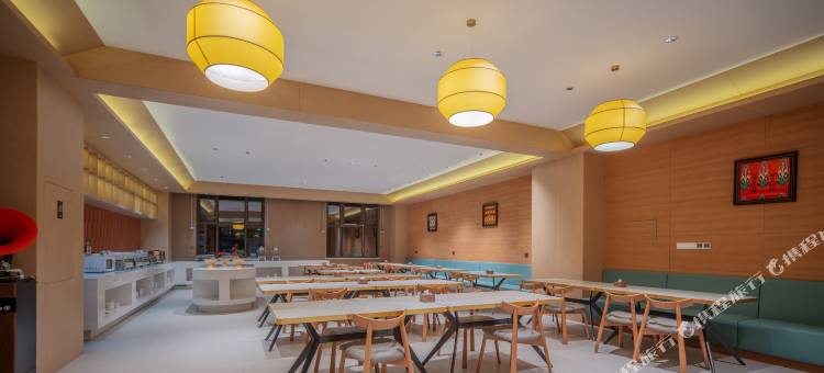 美丽·豪酒店(独山子区独库公路店)图片