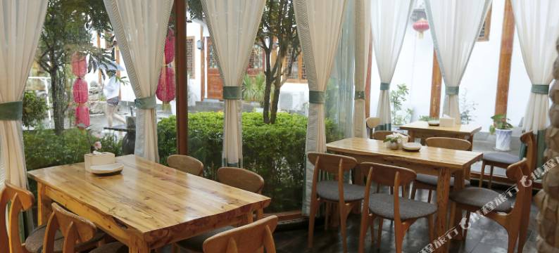 西昌合木客栈(邛海湿地海门渔村店)图片
