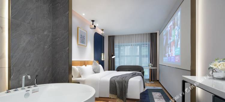 欢格酒店(坡子街IFS国金中心店)图片