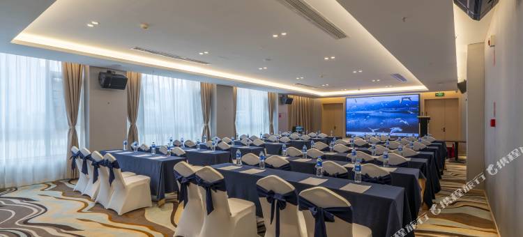 蔚徕J酒店(昆明新螺蛳湾店)图片