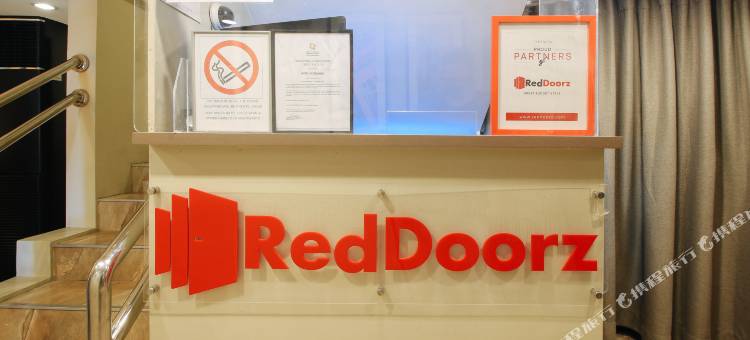 瑞德多兹 @ 罗斯玛丽酒店(RedDoorz @ Hotel Rosemarie)图片