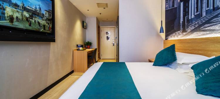 灰鲸智能酒店(保定万博广场店)图片