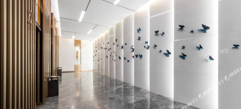 重庆天籁云端高空江景酒店(解放碑来福士广场店)图片